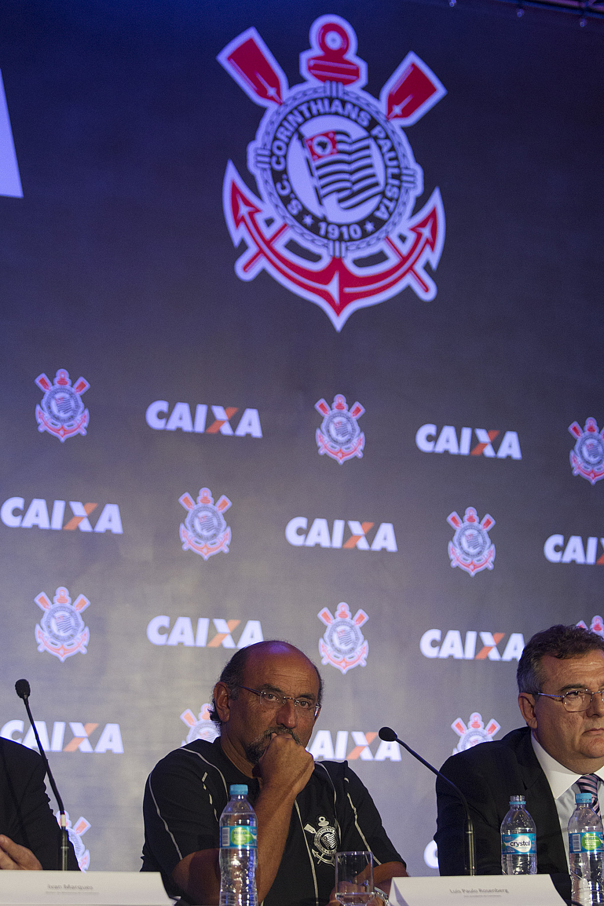 Durante evento no Museu do Futebol, no Pacaembu, o Corinthians anunciou seu novo patrocinador master, a Caixa Economica Federal; São Paulo / SP - Brasil - 20/11/2012