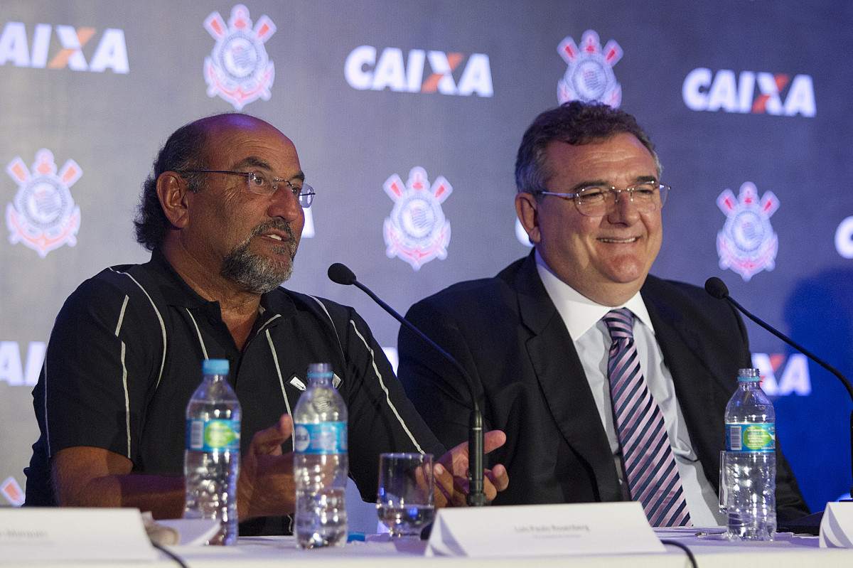Durante evento no Museu do Futebol, no Pacaembu, o Corinthians anunciou seu novo patrocinador master, a Caixa Economica Federal; São Paulo / SP - Brasil - 20/11/2012