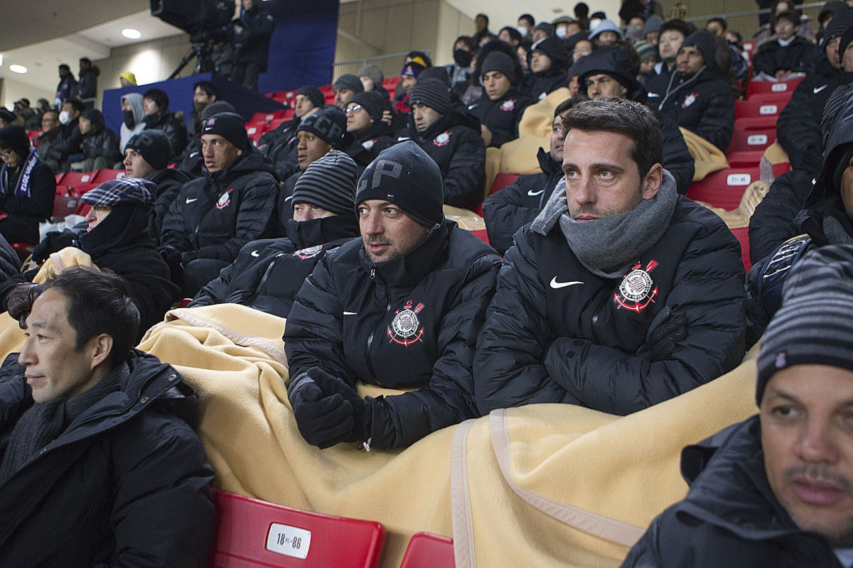 Mais a comisso tecnica fora ao estdio de Toyota, para assistir ao jogo entre o Al Ahly, do Egito, e o Sanfrecce Hiroshima, aps o treino desta tarde no Wave Stadium Kariya, como preparao para a disputa do Campeonato Mundial Interclubes organizado pela FIFA, a ser jogado nas cidades de Toyota e Yokohama