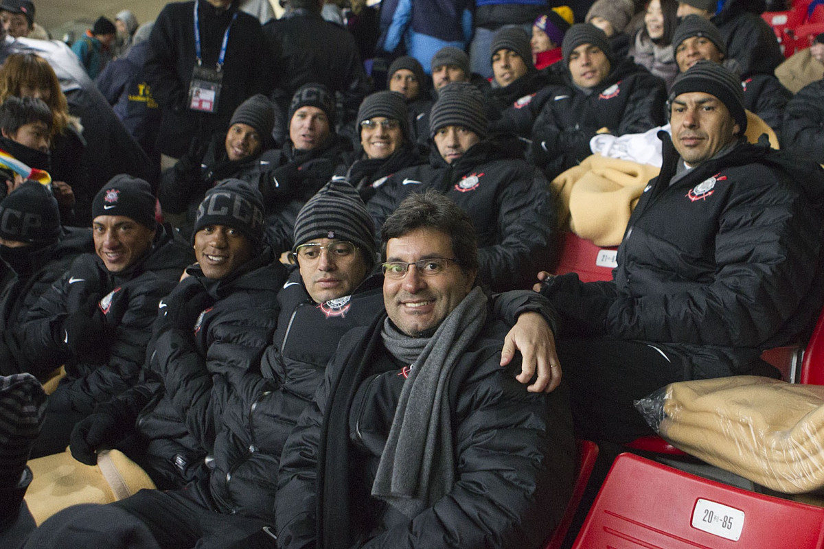 Mais a comisso tecnica fora ao estdio de Toyota, para assistir ao jogo entre o Al Ahly, do Egito, e o Sanfrecce Hiroshima, aps o treino desta tarde no Wave Stadium Kariya, como preparao para a disputa do Campeonato Mundial Interclubes organizado pela FIFA, a ser jogado nas cidades de Toyota e Yokohama