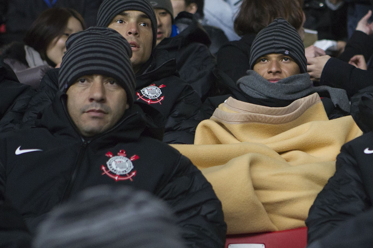 Mais a comisso tecnica fora ao estdio de Toyota, para assistir ao jogo entre o Al Ahly, do Egito, e o Sanfrecce Hiroshima, aps o treino desta tarde no Wave Stadium Kariya, como preparao para a disputa do Campeonato Mundial Interclubes organizado pela FIFA, a ser jogado nas cidades de Toyota e Yokohama