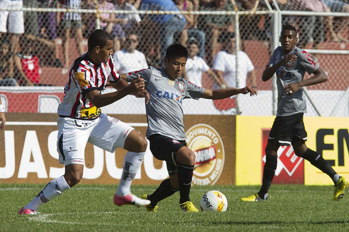 Durante o jogo esta tarde entre Paulista x Corinthians, no estdio Jaime Cintra , em Jundia, vlido pela 1 rodada do Campeonato Paulista 2013 - Jundia/SP