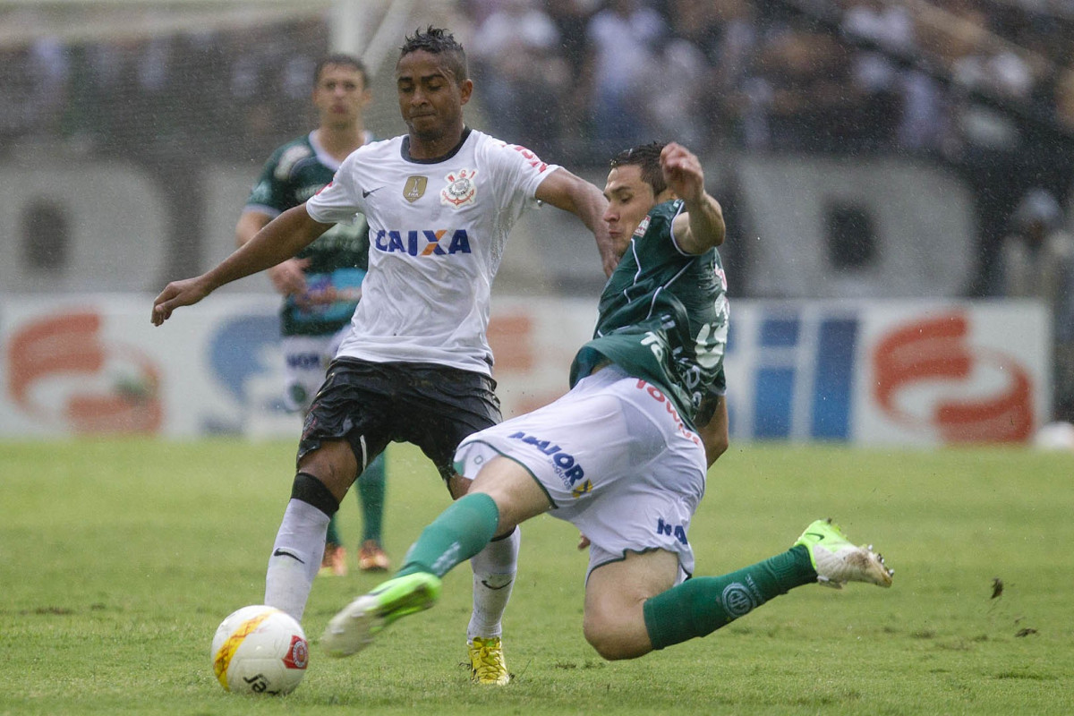 Durante a partida entre Guarani/Campinas x Corinthians realizada esta tarde no estádio Brinco de Ouro da Princesa, jogo válido pela 14ª rodada do Campeonato Paulista de 2013