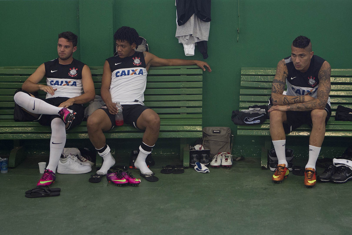 Nos vestiários antes da partida entre Guarani/Campinas x Corinthians realizada esta tarde no estádio Brinco de Ouro da Princesa, jogo válido pela 14ª rodada do Campeonato Paulista de 2013