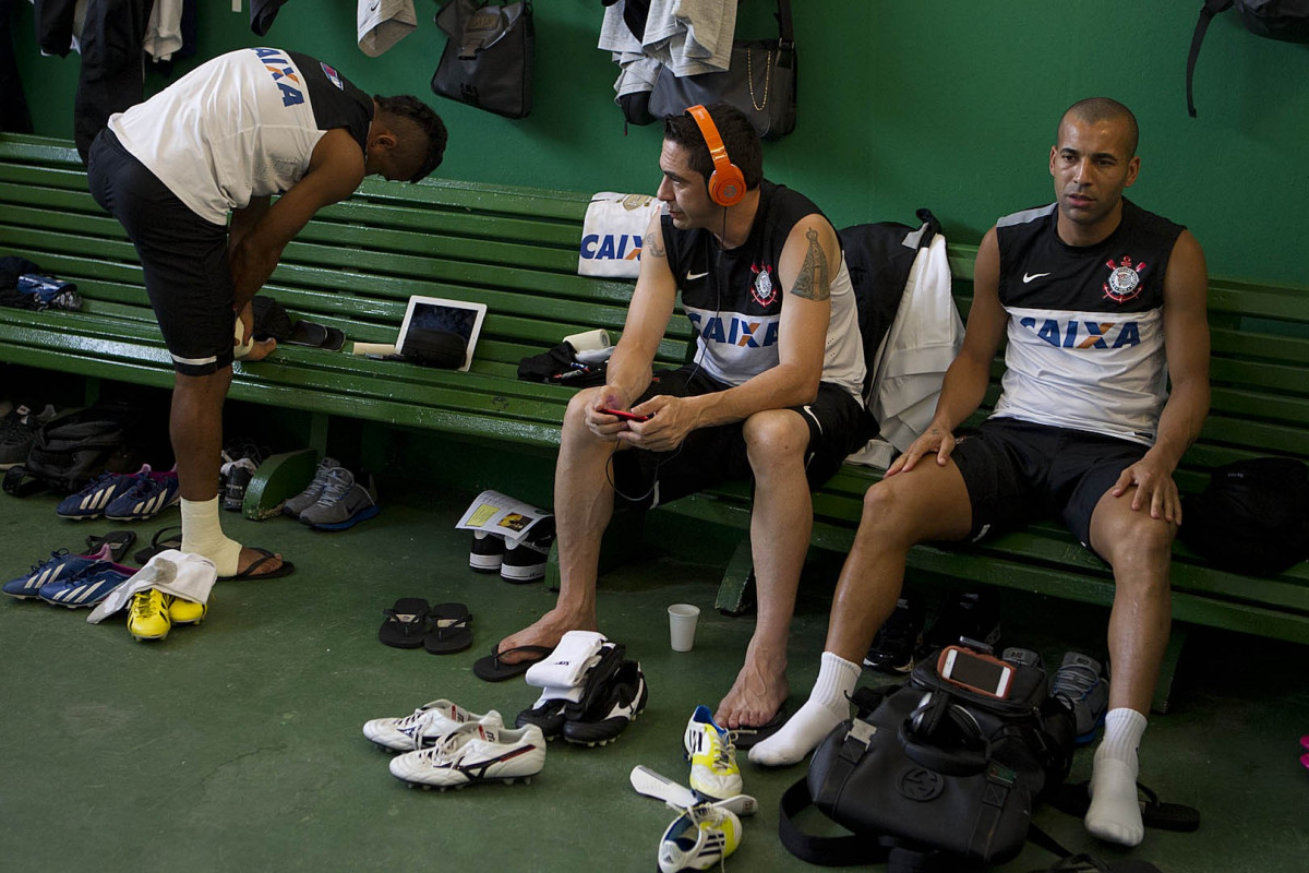 Nos vestiários antes da partida entre Guarani/Campinas x Corinthians realizada esta tarde no estádio Brinco de Ouro da Princesa, jogo válido pela 14ª rodada do Campeonato Paulista de 2013