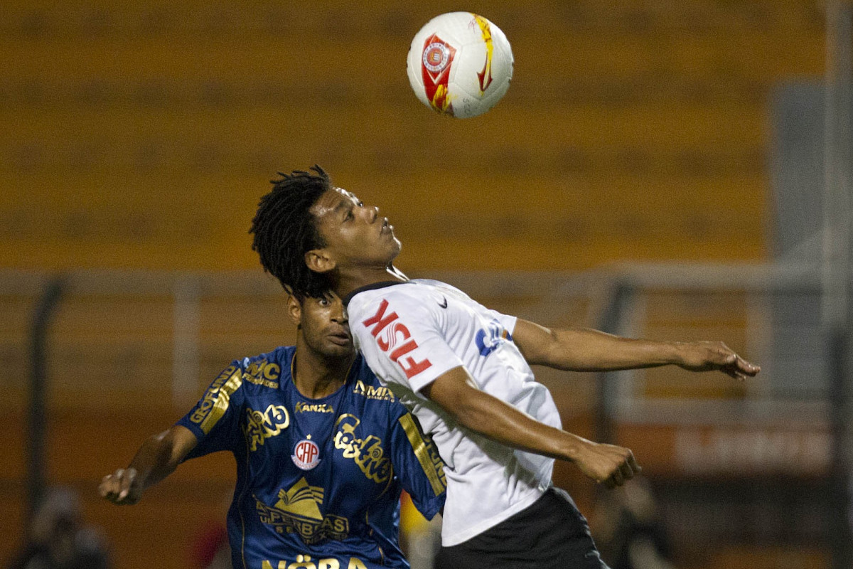 Durante a partida entre Corinthians x Penapolense realizada esta noite no estádio do Pacaembu, jogo válido pela 15ª rodada do Campeonato Paulista de 2013