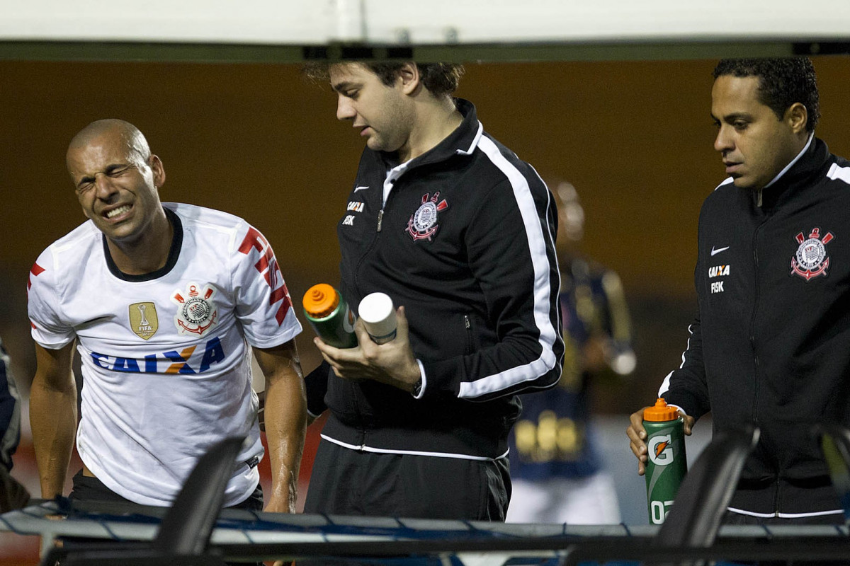 Durante a partida entre Corinthians x Penapolense realizada esta noite no estádio do Pacaembu, jogo válido pela 15ª rodada do Campeonato Paulista de 2013