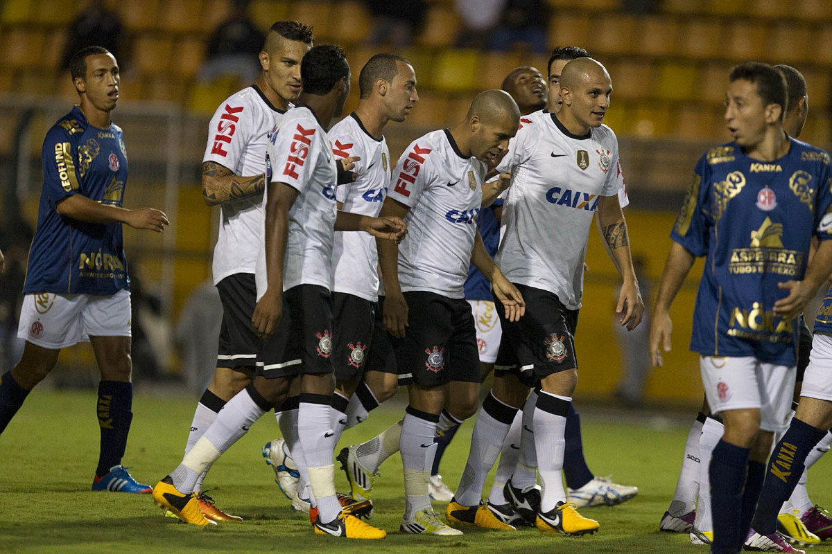Durante a partida entre Corinthians x Penapolense realizada esta noite no estádio do Pacaembu, jogo válido pela 15ª rodada do Campeonato Paulista de 2013