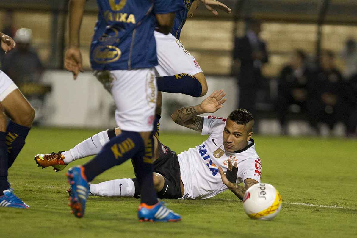 Durante a partida entre Corinthians x Penapolense realizada esta noite no estádio do Pacaembu, jogo válido pela 15ª rodada do Campeonato Paulista de 2013