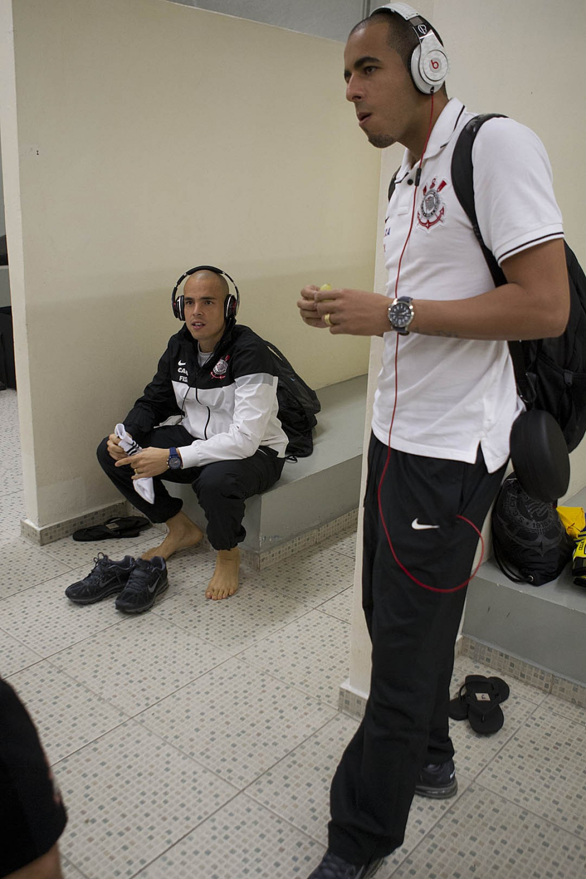 Nos vestiários antes da partida entre Corinthians x Penapolense realizada esta noite no estádio do Pacaembu, jogo válido pela 15ª rodada do Campeonato Paulista de 2013