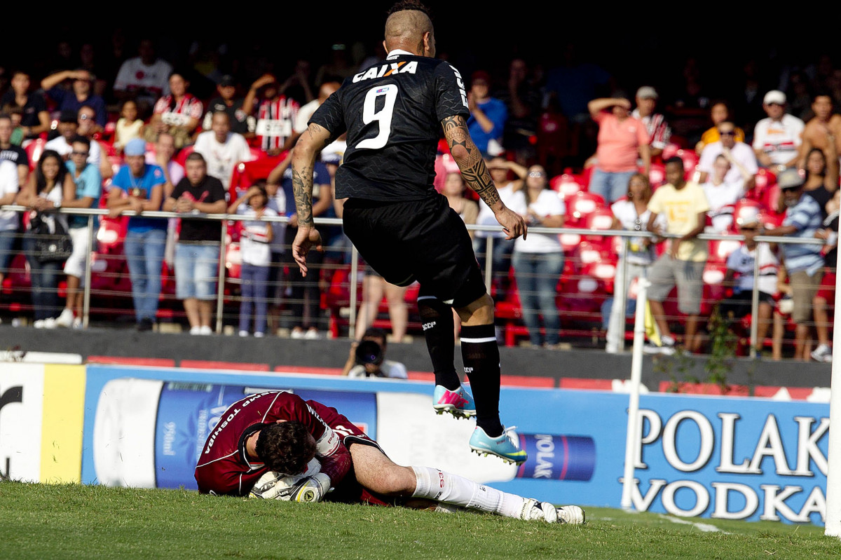 Durante a partida entre São Paulo x Corinthians realizada esta tarde no estádio do Morumbi, jogo válido pela 16ª rodada do Campeonato Paulista de 2013