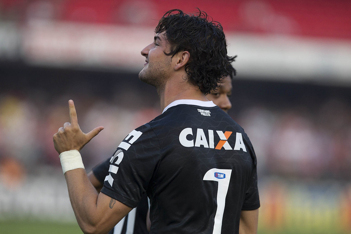 Durante a partida entre So Paulo x Corinthians realizada esta tarde no estdio do Morumbi, jogo vlido pela 16 rodada do Campeonato Paulista de 2013