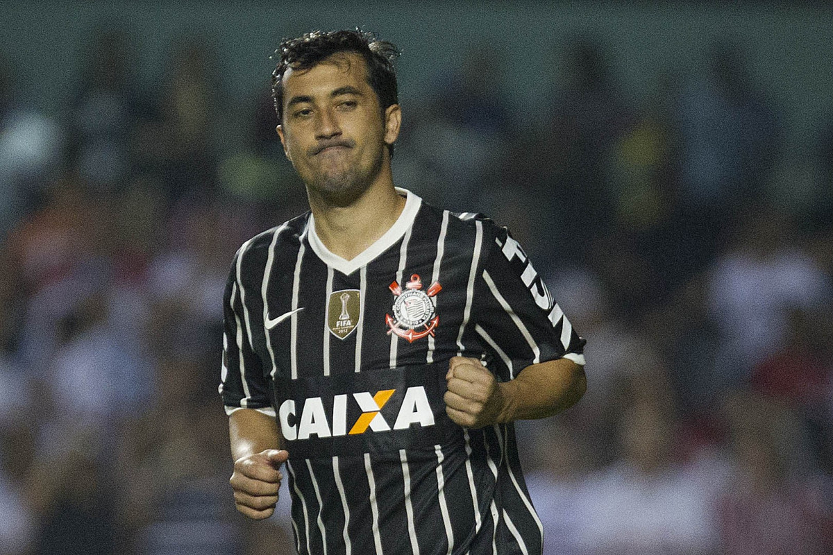 Durante a partida entre So Paulo x Corinthians realizada esta tarde no estdio do Morumbi, jogo vlido pelas semifinais do Campeonato Paulista de 2013