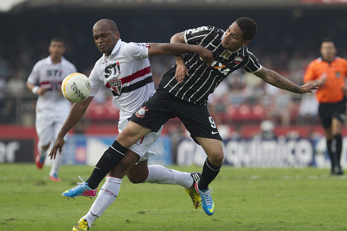 Durante a partida entre São Paulo x Corinthians realizada esta tarde no estádio do Morumbi, jogo válido pelas semifinais do Campeonato Paulista de 2013