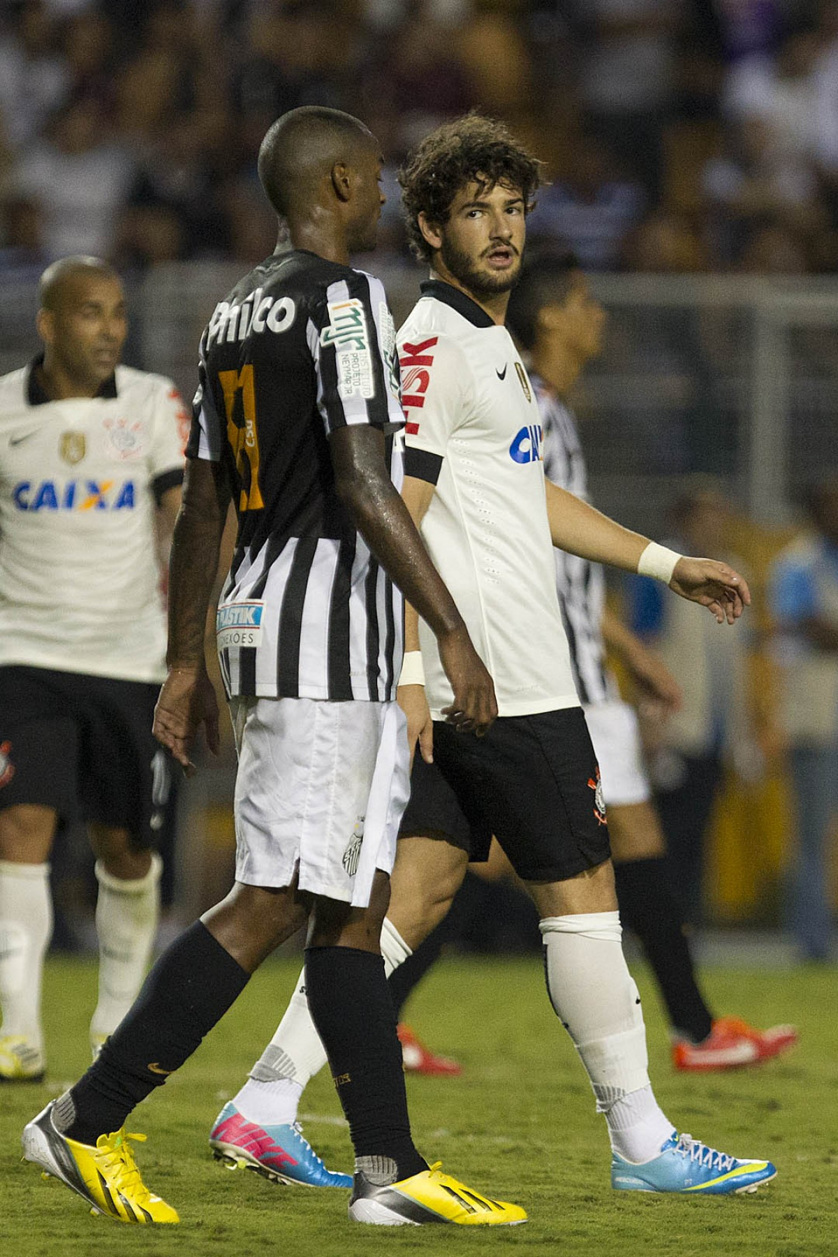 Durante a partida entre Corinthians x Santos realizada esta tarde no estdio do Pacaembu, primeiro jogo da final do Campeonato Paulista de 2013