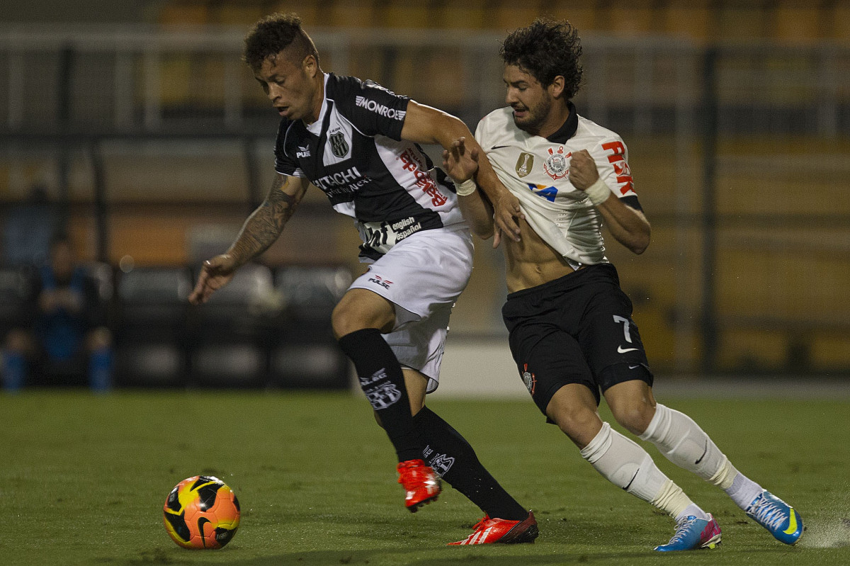 Durante a partida entre Corinthians x Ponte Preta/Campinas, realizada esta noite no estdio do Pacaembu, 3 rodada do Campeonato Brasileiro de 2013