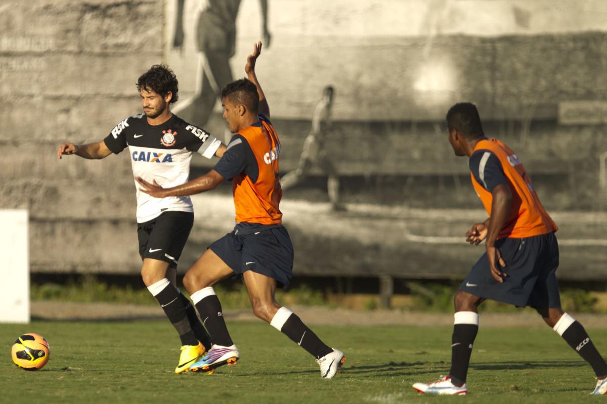 Durante o treino desta tarde no CT Joaquim Grava, no Parque Ecolgico do Tiete. O prximo jogo da equipe ser domingo, dia 07/07, no estdio da Fonte Nova, em Salvador, 6 rodada do Campeonato Brasileiro de 2013