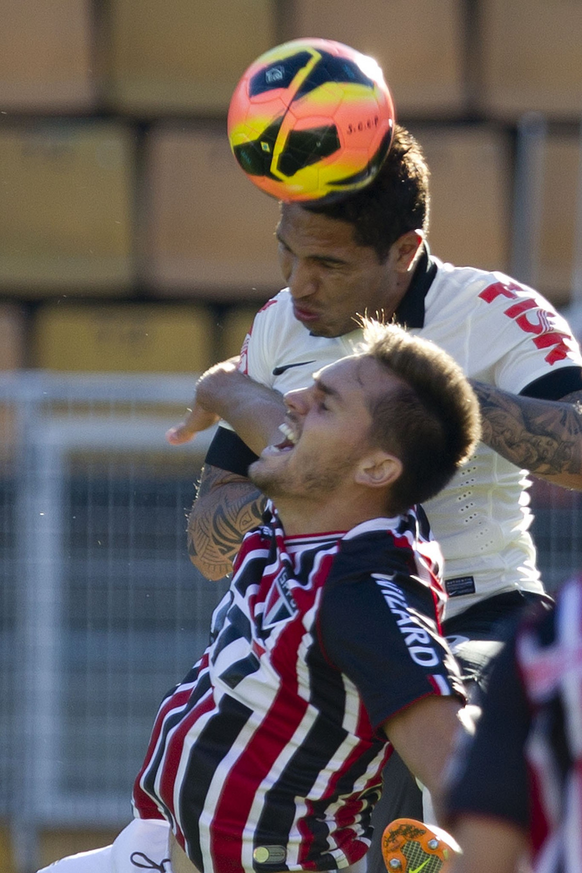 Durante a partida entre Corinthians x São Paulo, realizada esta tarde no estádio do Pacaembu, válida pela 9ª rodada do Campeonato Brasileiro de 2013