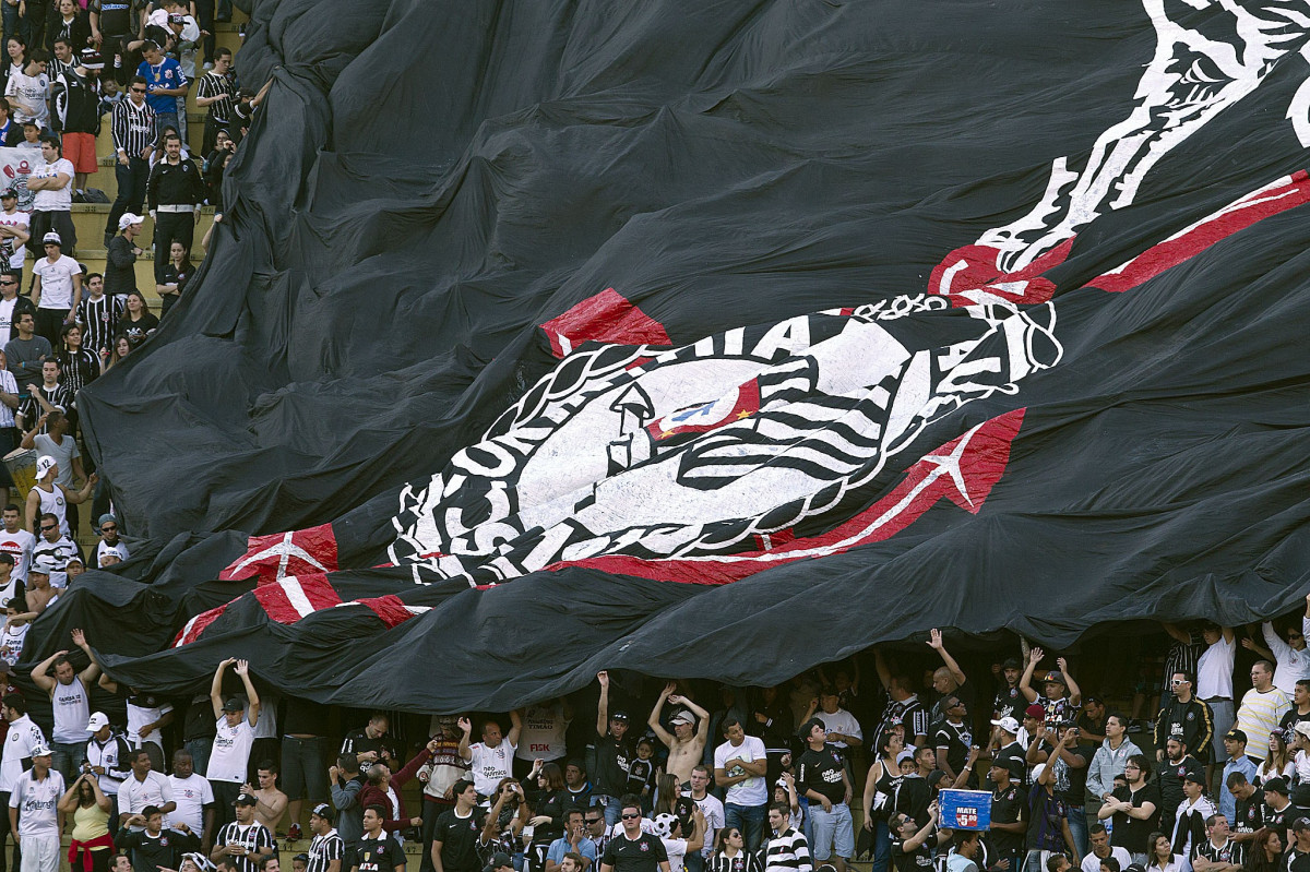 Durante a partida entre Corinthians x São Paulo, realizada esta tarde no estádio do Pacaembu, válida pela 9ª rodada do Campeonato Brasileiro de 2013
