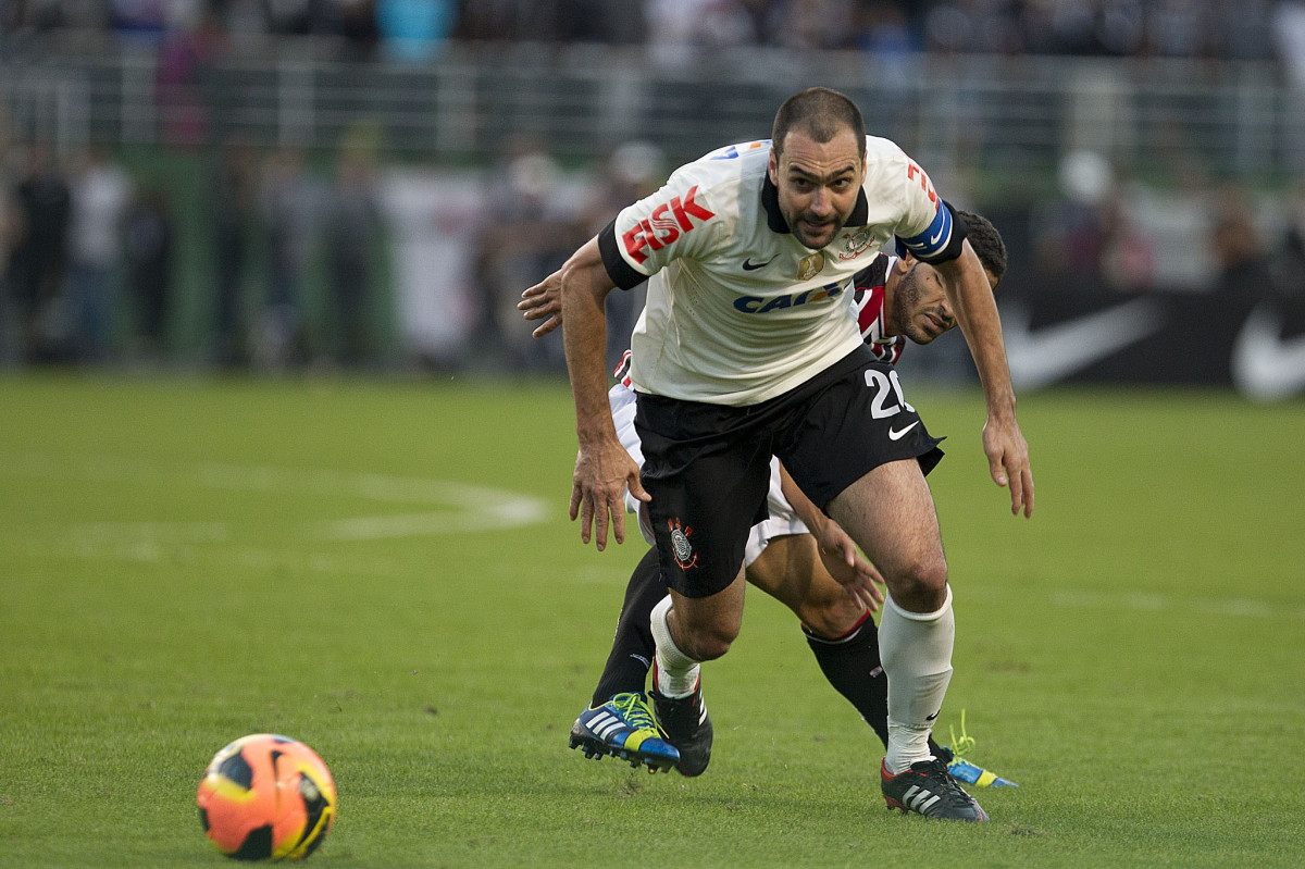 Durante a partida entre Corinthians x São Paulo, realizada esta tarde no estádio do Pacaembu, válida pela 9ª rodada do Campeonato Brasileiro de 2013
