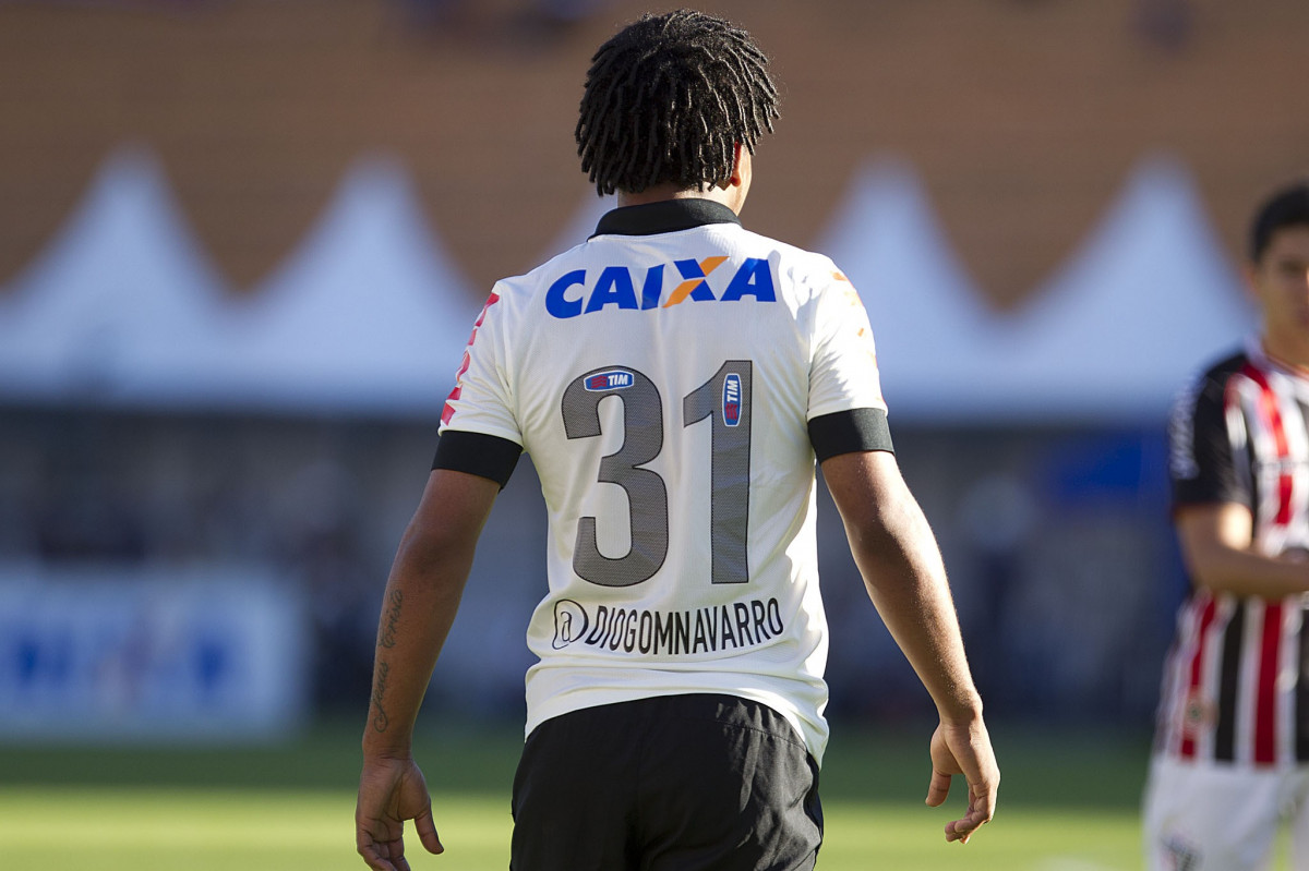 Durante a partida entre Corinthians x So Paulo, realizada esta tarde no estdio do Pacaembu, vlida pela 9 rodada do Campeonato Brasileiro de 2013