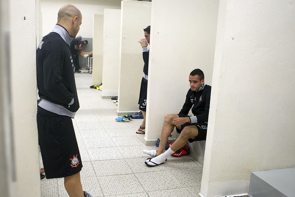 Nos vestiários antes da partida entre Corinthians x Grêmio, realizada esta noite no estádio do Pacaembu, válida pela 10ª rodada do Campeonato Brasileiro de 2013