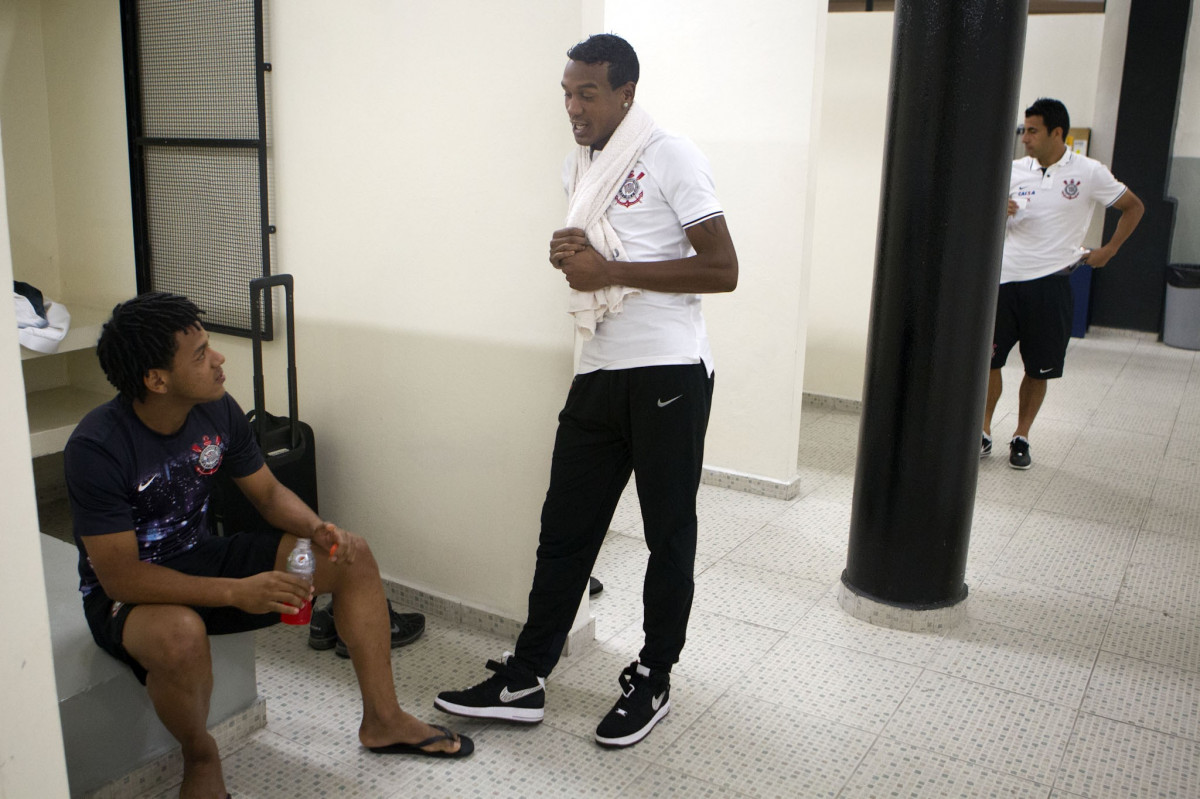 Nos vestiários antes da partida entre Corinthians x Grêmio, realizada esta noite no estádio do Pacaembu, válida pela 10ª rodada do Campeonato Brasileiro de 2013