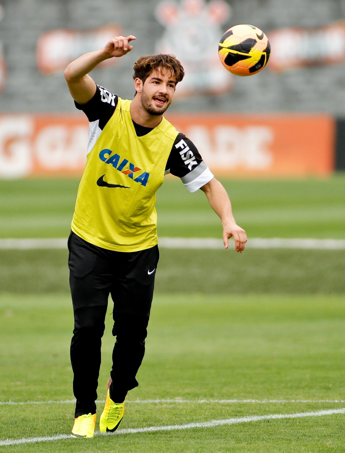Alexandre Pato Durante Treino Do Corinthians Realizado No Ct Joaquim Grava