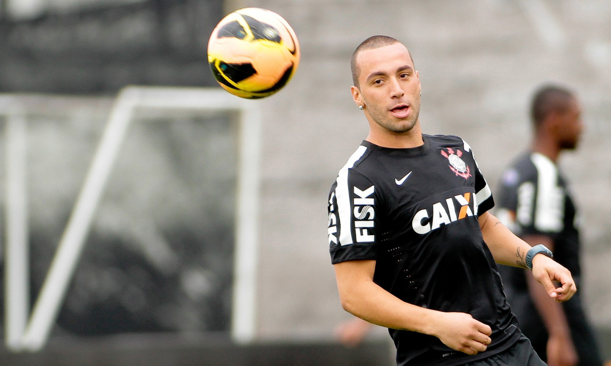 Guilherme do Corinthians durante treino. realizado no CT Joaquim Grava. (Rodrigo Coca)FotoArena 04/10/2013