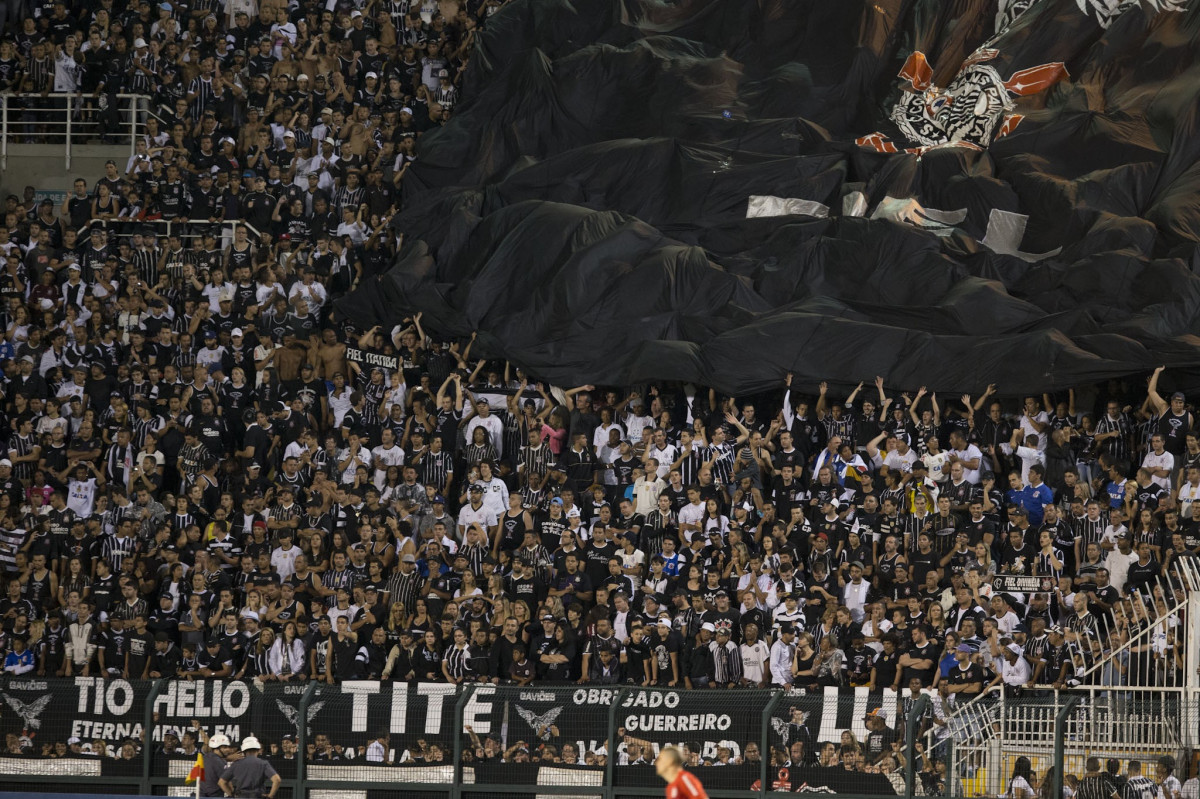 Durante a partida entre Corinthians x Internacional/RS, realizada esta noite no estádio do Pacaembu, válida pela 37ª rodada do Campeonato Brasileiro de 2013