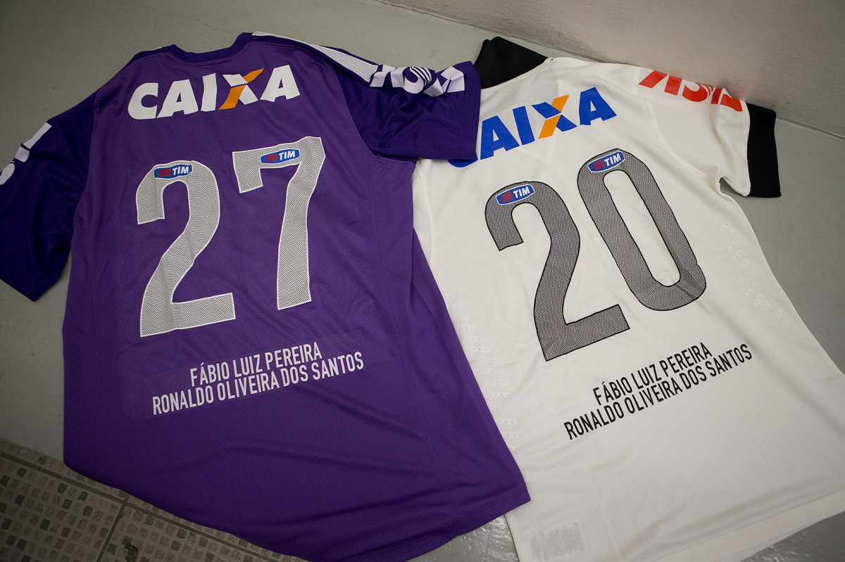 Nos vestiários antes da partida entre Corinthians x Internacional/RS, realizada esta noite no estádio do Pacaembu, válida pela 37ª rodada do Campeonato Brasileiro de 2013