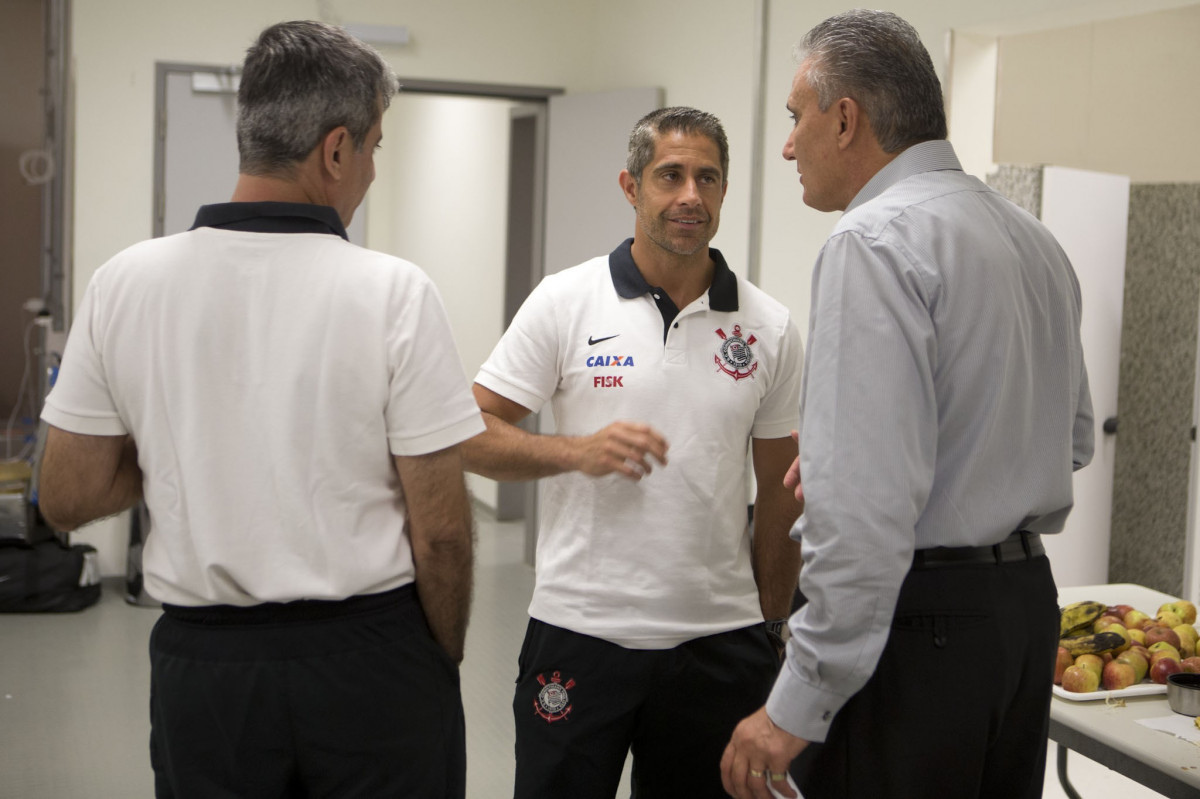 Nos vestiários antes da partida entre Nautico/PE x Corinthians, realizada esta noite na Arena Pernambuco, válida pela 38ª rodada do Campeonato Brasileiro de 2013