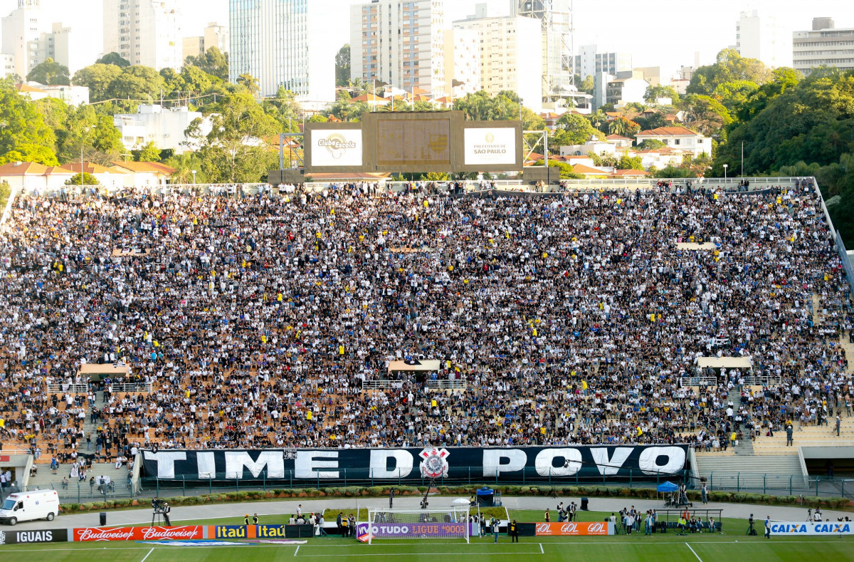 Fiel volta ao Pacaembu para apoiar sub-20