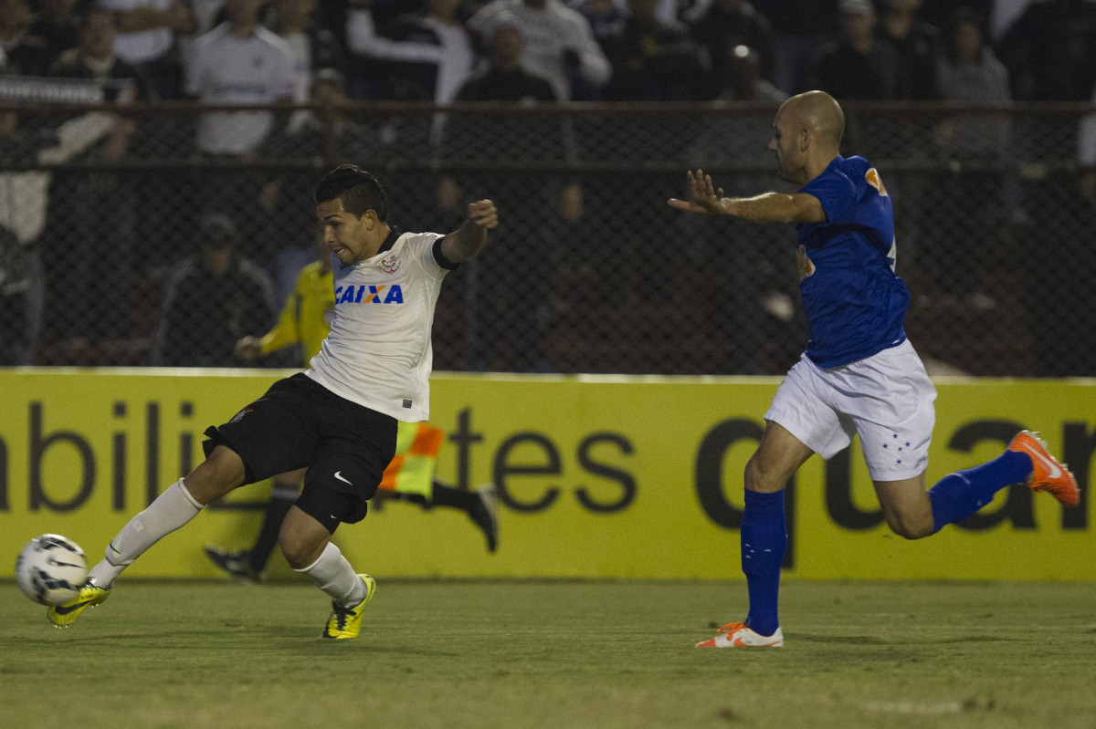 Durante a partida Corinthians x Cruzeiro, realizada esta noite no estdio do Caninde, vlida pela 8 rodada do Campeonato Brasileiro de 2014