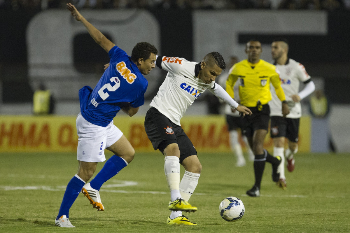 Durante a partida Corinthians x Cruzeiro, realizada esta noite no estádio do Caninde, válida pela 8ª rodada do Campeonato Brasileiro de 2014