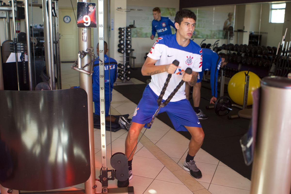 Durante o treino desta manhã em uma academia na cidade de Extrema/MG. O time faz uma intertemporada preparando-se para o próximo jogo dia 17/07 contra o Internacional/RS, na Arena Corinthians, válido pela 10ª rodada do Campeonato Brasileiro de 2014