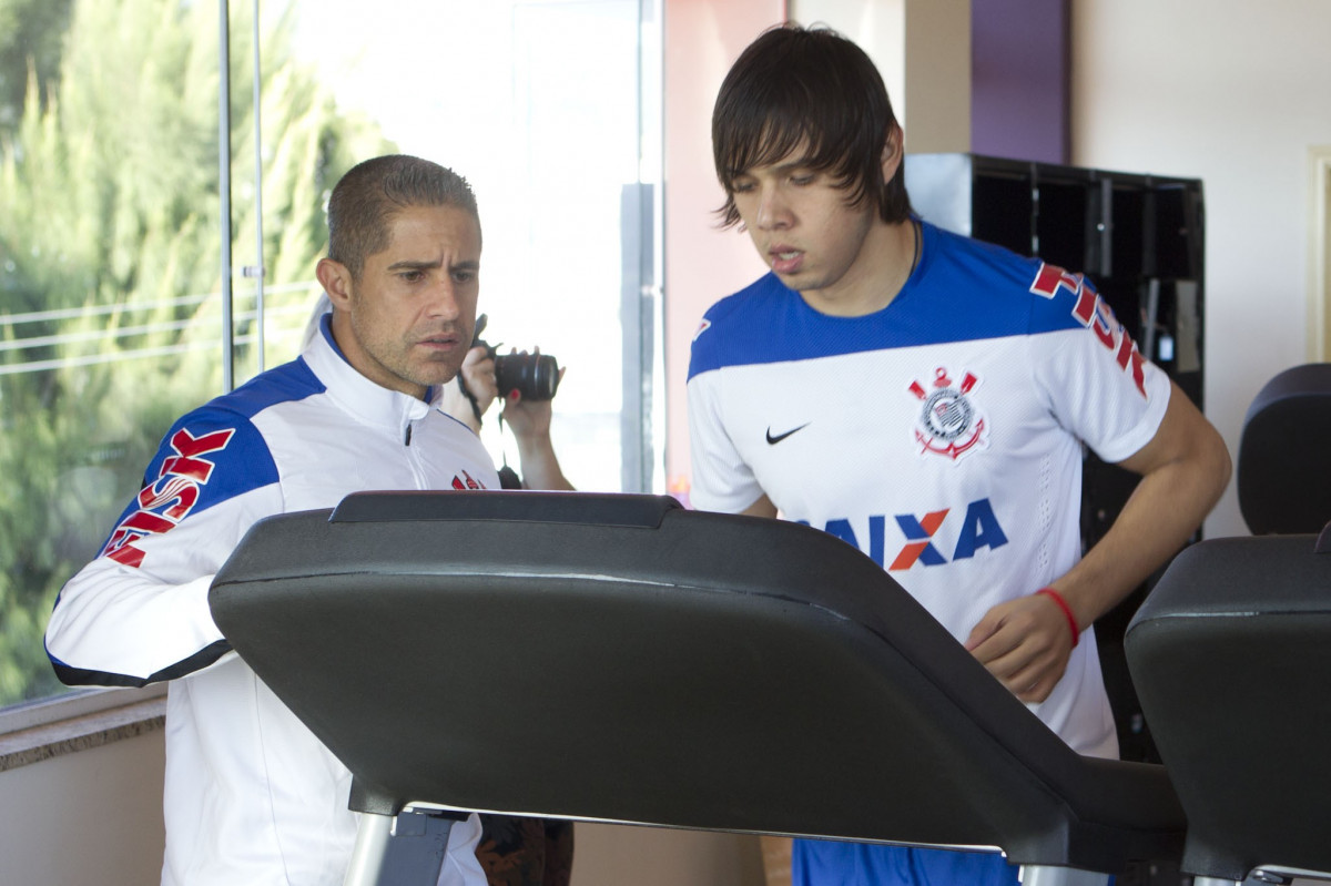 Durante o treino desta manhã em uma academia na cidade de Extrema/MG. O time faz uma intertemporada preparando-se para o próximo jogo dia 17/07 contra o Internacional/RS, na Arena Corinthians, válido pela 10ª rodada do Campeonato Brasileiro de 2014