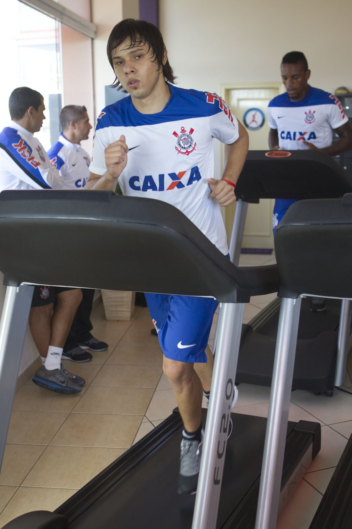 Durante o treino desta manh em uma academia na cidade de Extrema/MG. O time faz uma intertemporada preparando-se para o prximo jogo dia 17/07 contra o Internacional/RS, na Arena Corinthians, vlido pela 10 rodada do Campeonato Brasileiro de 2014