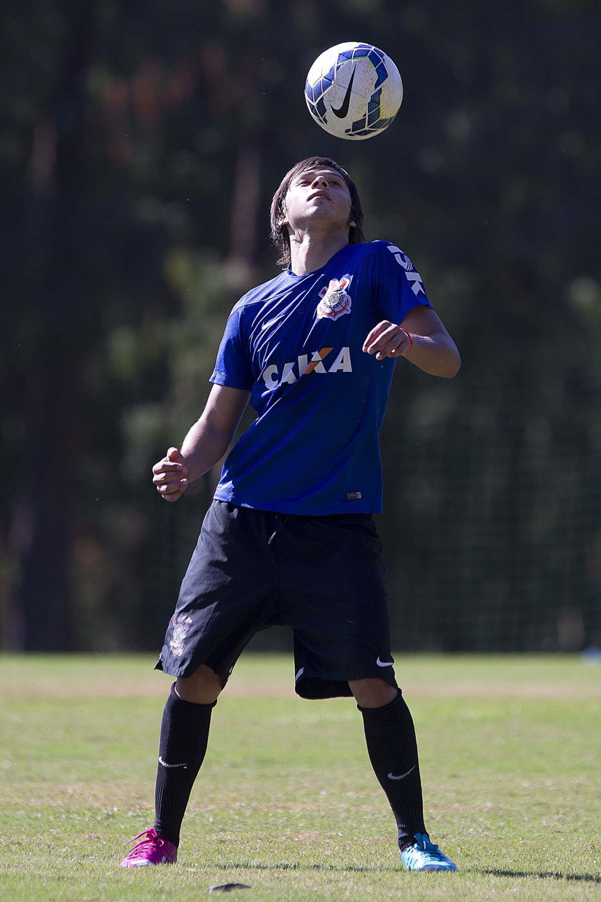 Durante o treino desta manh no Hotel Fazenda das Amoreiras, na cidade de Extrema/MG. O time faz uma intertemporada preparando-se para o prximo jogo dia 17/07 contra o Internacional/RS, na Arena Corinthians, vlido pela 10 rodada do Campeonato Brasileiro de 2014