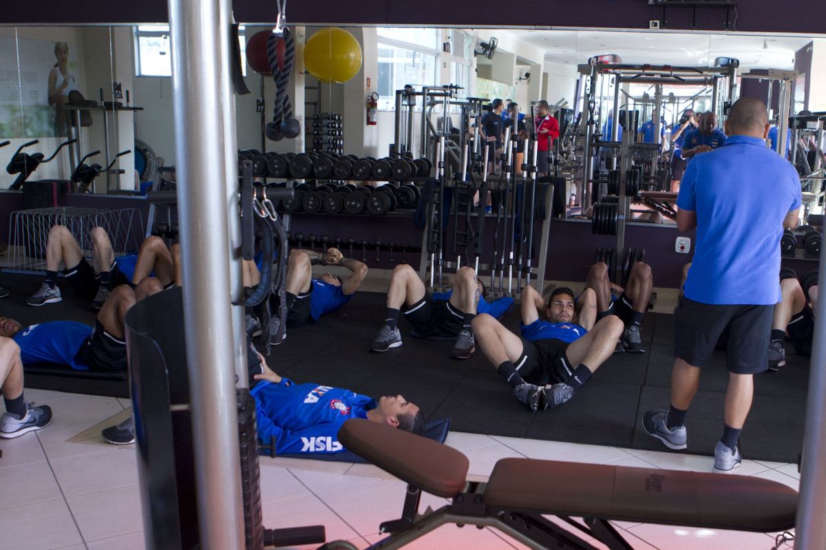 Durante o treino desta manhã em um academia na cidade de Extrema/MG. O time faz uma intertemporada preparando-se para o próximo jogo dia 17/07 contra o Internacional/RS, na Arena Corinthians, válido pela 10ª rodada do Campeonato Brasileiro de 2014
