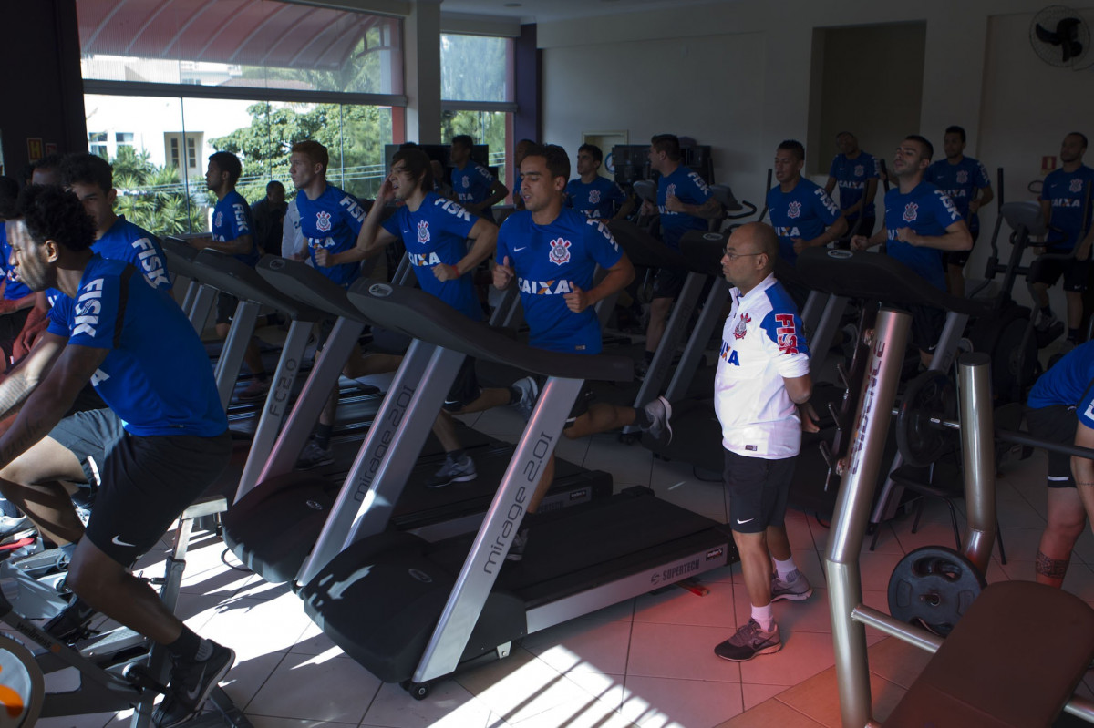 Durante o treino desta manhã em um academia na cidade de Extrema/MG. O time faz uma intertemporada preparando-se para o próximo jogo dia 17/07 contra o Internacional/RS, na Arena Corinthians, válido pela 10ª rodada do Campeonato Brasileiro de 2014