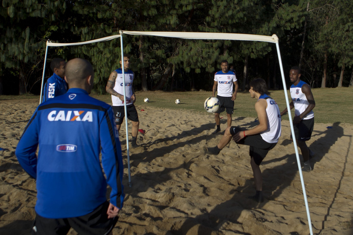 Durante o treino desta tarde no Hotel Fazenda das Amoreiras na cidade de Extrema/MG. O time faz uma intertemporada preparando-se para o prximo jogo dia 17/07 contra o Internacional/RS, na Arena Corinthians, vlido pela 10 rodada do Campeonato Brasileiro de 2014