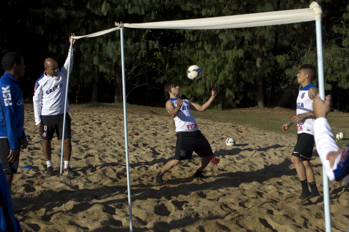 Durante o treino desta tarde no Hotel Fazenda das Amoreiras na cidade de Extrema/MG. O time faz uma intertemporada preparando-se para o prximo jogo dia 17/07 contra o Internacional/RS, na Arena Corinthians, vlido pela 10 rodada do Campeonato Brasileiro de 2014