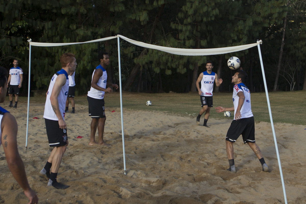 Durante o treino desta tarde no Hotel Fazenda das Amoreiras na cidade de Extrema/MG. O time faz uma intertemporada preparando-se para o prximo jogo dia 17/07 contra o Internacional/RS, na Arena Corinthians, vlido pela 10 rodada do Campeonato Brasileiro de 2014