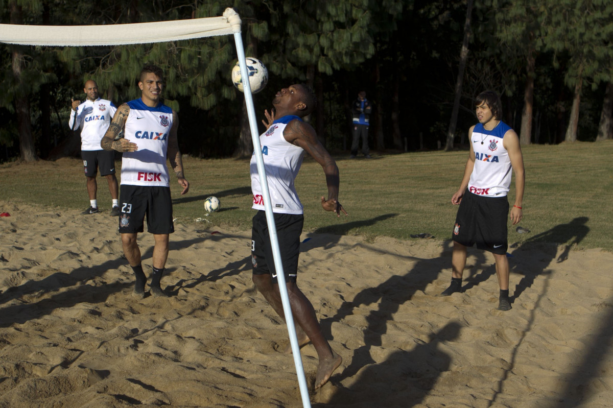 Durante o treino desta tarde no Hotel Fazenda das Amoreiras na cidade de Extrema/MG. O time faz uma intertemporada preparando-se para o prximo jogo dia 17/07 contra o Internacional/RS, na Arena Corinthians, vlido pela 10 rodada do Campeonato Brasileiro de 2014