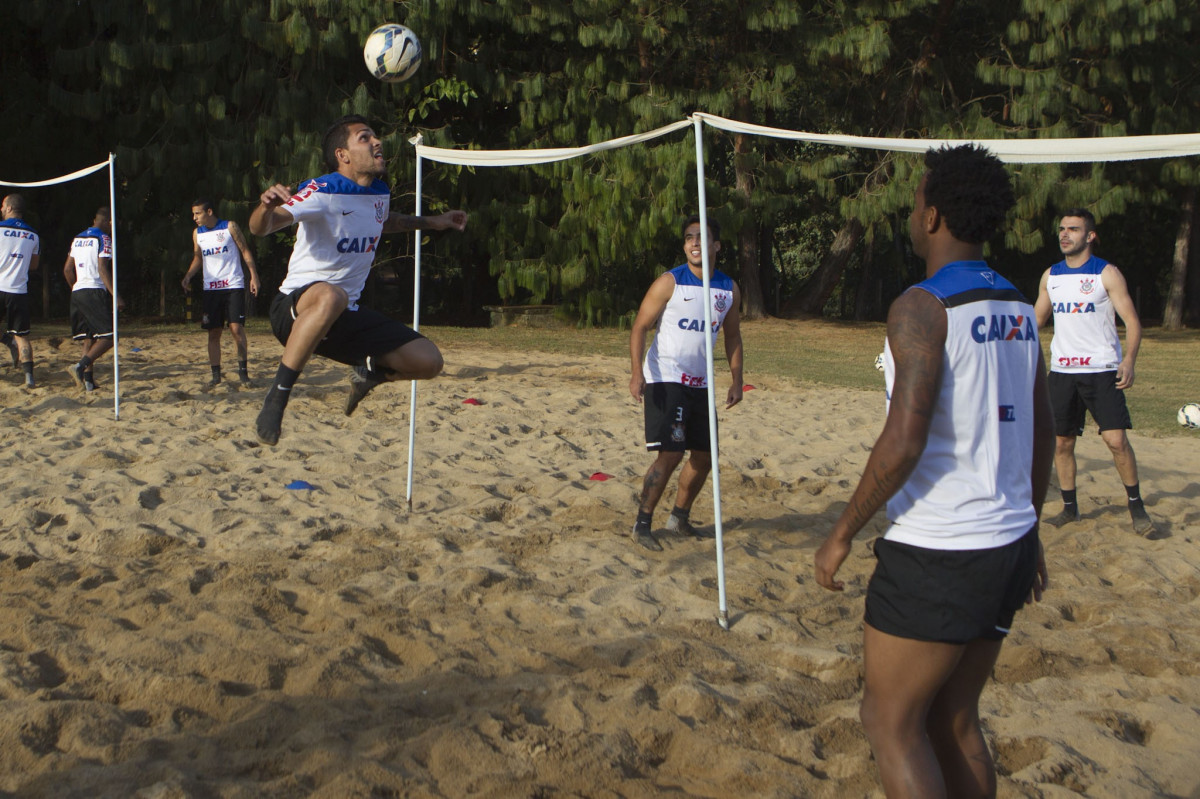 Durante o treino desta tarde no Hotel Fazenda das Amoreiras na cidade de Extrema/MG. O time faz uma intertemporada preparando-se para o prximo jogo dia 17/07 contra o Internacional/RS, na Arena Corinthians, vlido pela 10 rodada do Campeonato Brasileiro de 2014