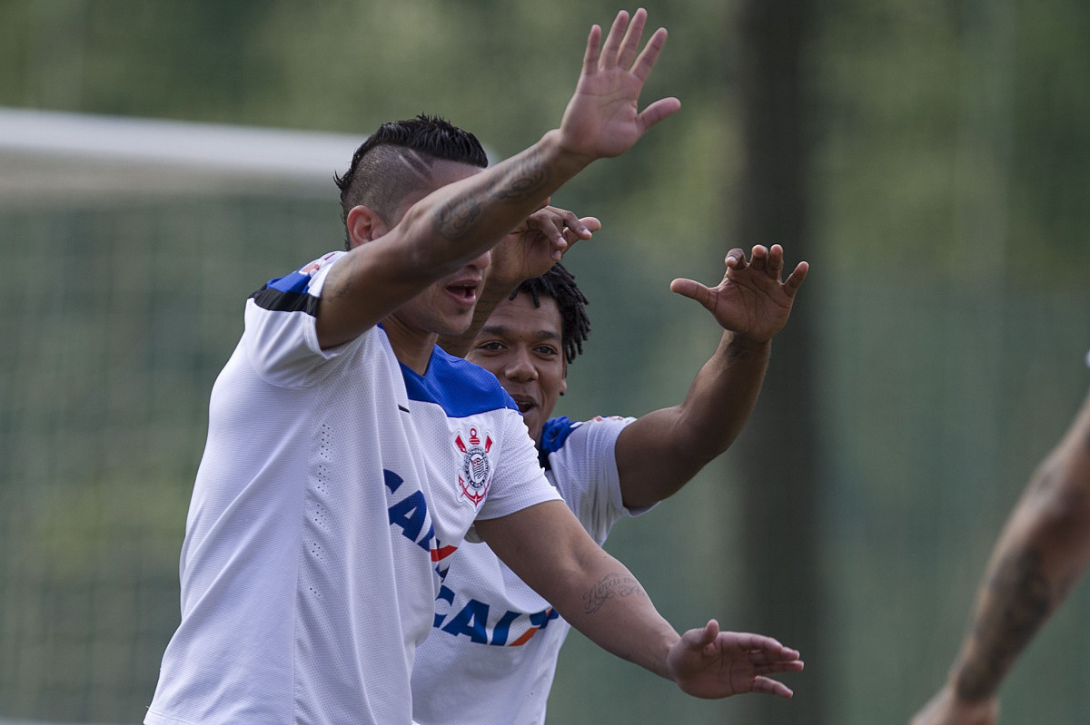 Durante o treino esta tarde no Hotel Fazenda das Amoreiras na cidade de Extrema/MG. O time faz uma intertemporada preparando-se para o próximo jogo dia 17/07 contra o Internacional/RS, na Arena Corinthians, válido pela 10ª rodada do Campeonato Brasileiro de 2014