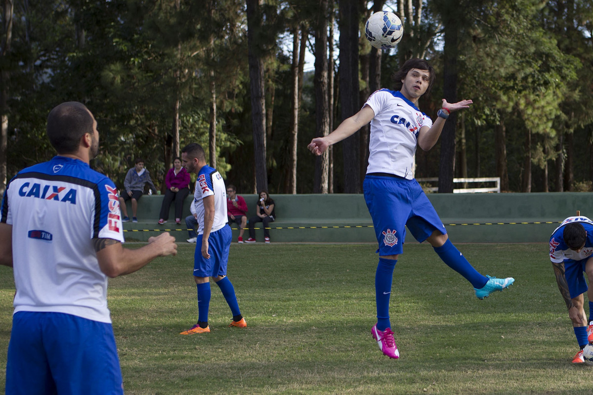 Durante o treino esta tarde no Hotel Fazenda das Amoreiras na cidade de Extrema/MG. O time faz uma intertemporada preparando-se para o prximo jogo dia 17/07 contra o Internacional/RS, na Arena Corinthians, vlido pela 10 rodada do Campeonato Brasileiro de 2014