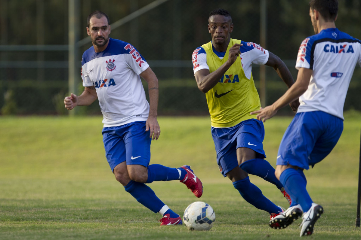 Durante o treino esta tarde no Hotel Fazenda das Amoreiras na cidade de Extrema/MG. O time faz uma intertemporada preparando-se para o prximo jogo dia 17/07 contra o Internacional/RS, na Arena Corinthians, vlido pela 10 rodada do Campeonato Brasileiro de 2014