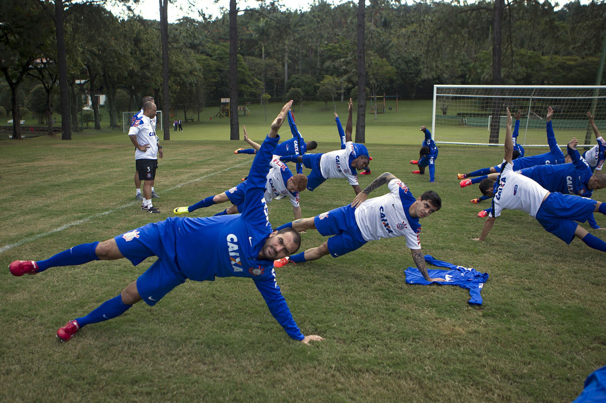 Durante o treino esta tarde no Hotel Fazenda das Amoreiras na cidade de Extrema/MG. O time faz uma intertemporada preparando-se para o prximo jogo dia 17/07 contra o Internacional/RS, na Arena Corinthians, vlido pela 10 rodada do Campeonato Brasileiro de 2014